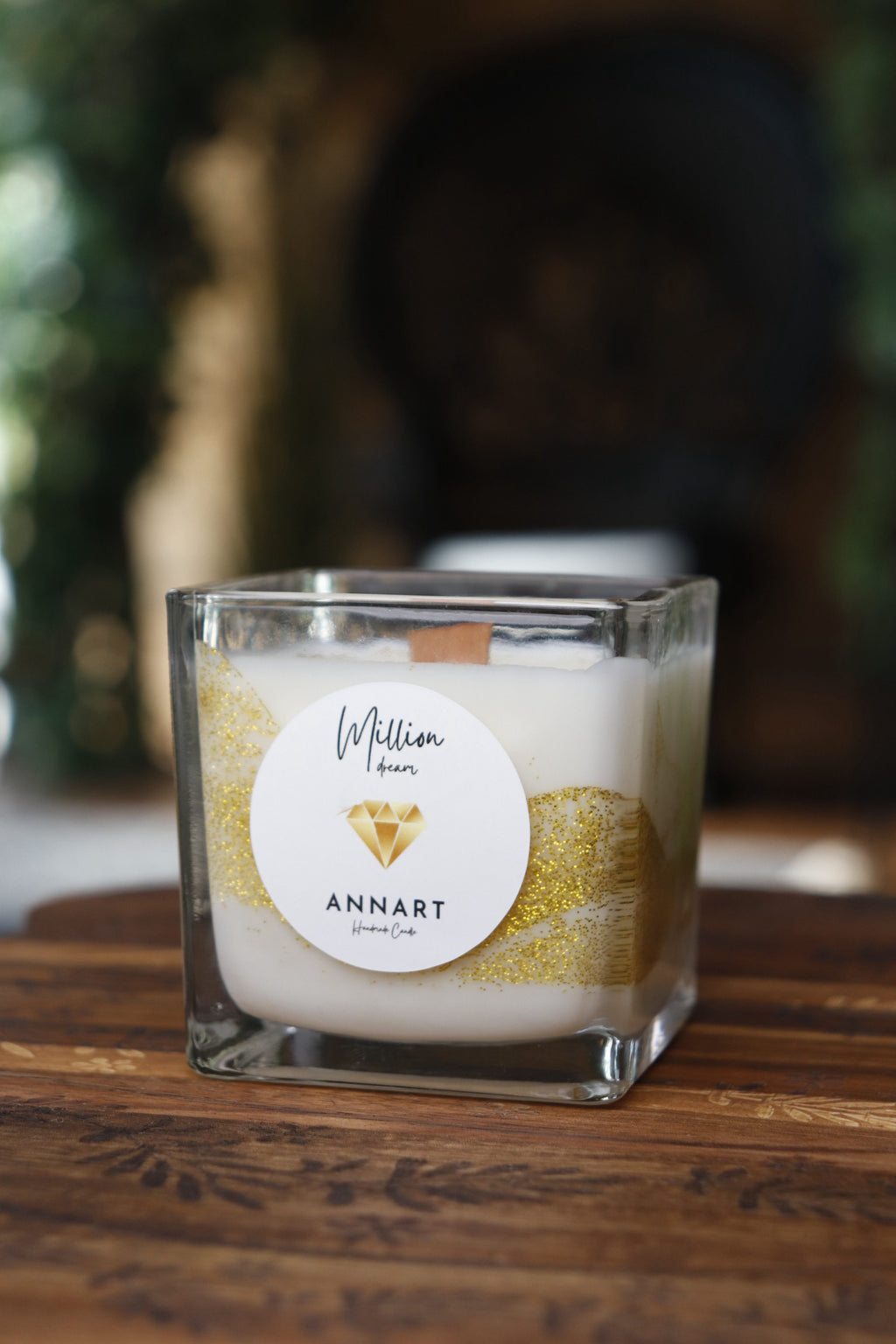 Lady Million candle
